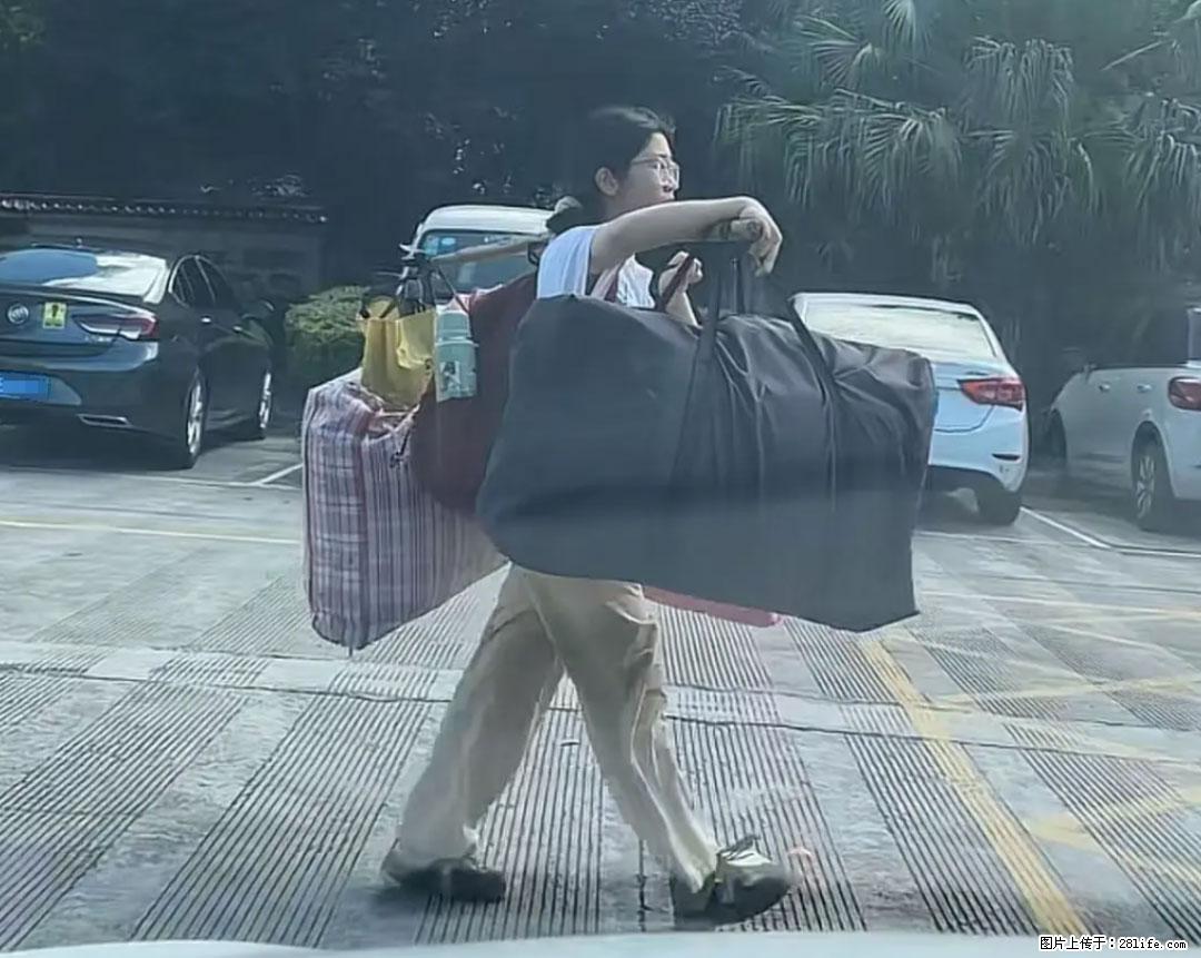 全网追的“扁担女孩”，找了一份暑假工，时薪12元 - 大同生活资讯 - 大同28生活网 dt.28life.com