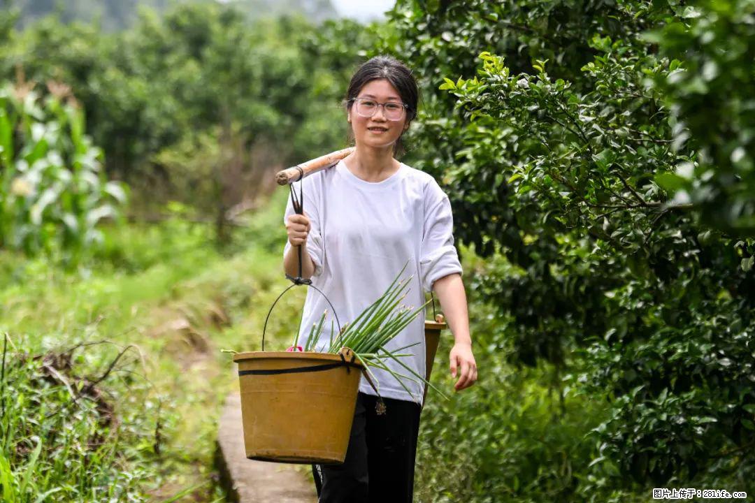 全网追的“扁担女孩”，找了一份暑假工，时薪12元 - 大同生活资讯 - 大同28生活网 dt.28life.com